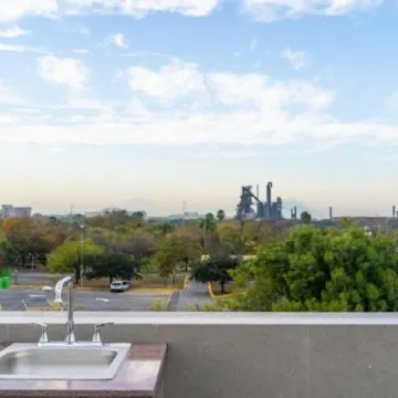 Econosuites Fundidora