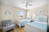 블루 마린 바이 어반트스테이 비치프론트, 전망 있음, 수영장 이용 가능, 비치 의자