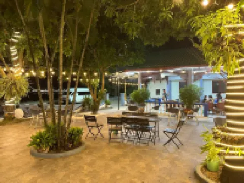Mekong Hotel Hotels in Thakhek