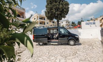 Cha Nanakas Village Inn