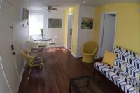 DOWNTOWN COZY APARTMENT