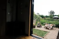 Shepherd's Hut- Hot Tub- Wellness Spa- Wood Burner - Bungalows