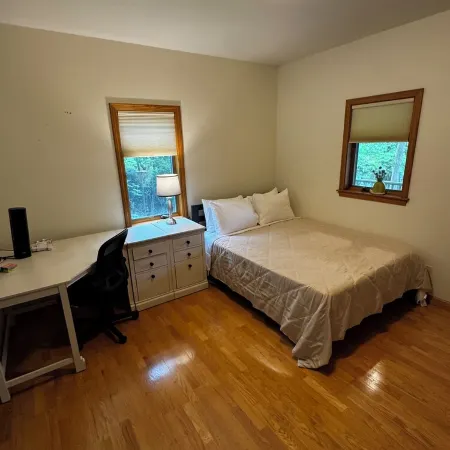 Charming Garden Cottage Near Bar Harbor village and Acadia National Park