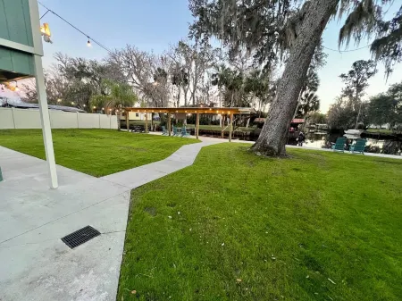 Multi Family waterfront house. Plenty of parking, close to springs.