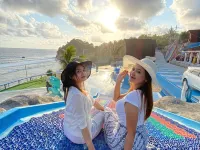 OSANNA BEACH RESORT Hotele w: Wonogiri