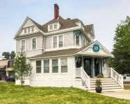 Huddy House Hotels in Lacey Township