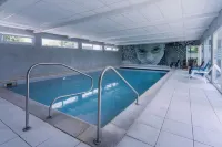 Brit Hotel Confort Saint-Brieuc Langueux - Pools