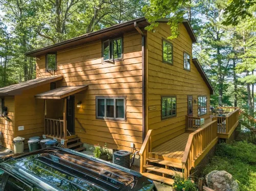 Executive Year Round Home ~ Minutes From  Minocqua