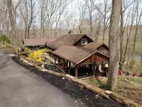 6-bedroom cabin just 2 miles from Mohican River