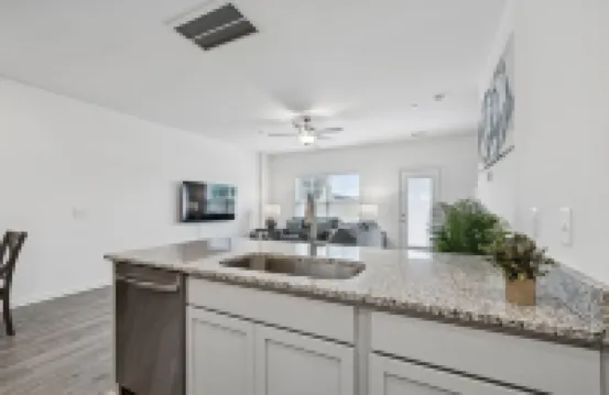 Newly built Charming 3-bedroom townhome with amenities Spring Hill