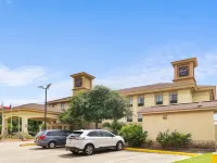 Sleep Inn & Suites Bush InterContinental - IAH East Hotels in Humble