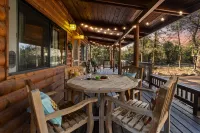 Cozy Cabin with Game Room and Outdoor Dining - Charming Mountain Escape Hotels in Heber
