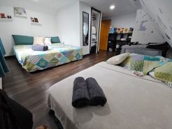 Luxury Family Retreat Near Park, King Beds,  Parking