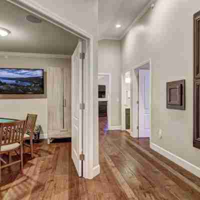 Tahoe Woods Heavenly - Walk to Beach & Gondola to Heavenly Ski Fitness & Recreational Facilities