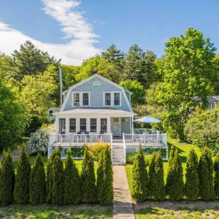 Ogunquit Village 4BR Walk to Beach, Dining & Town Center