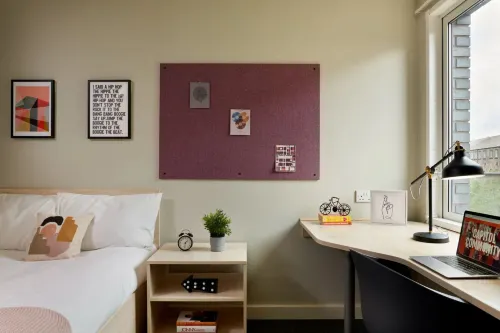 Student Only Central Quay - Homestays