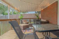 現代豪華小屋帶泳池