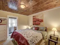 Amazing, sleeps 26, covered lakeside, bar, beach, Big St Germain Lake Hotels in St. Germain