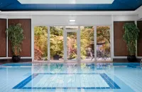 Careys Manor Hotel & SenSpa - Pools