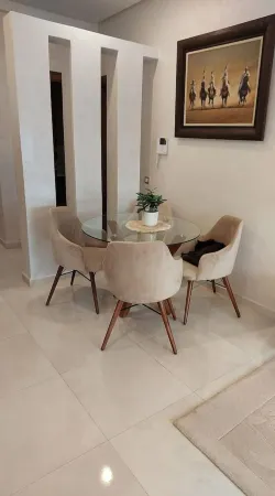 Appartement Luxueux Pour Trois Personnes a 2mn de la Plage de Bouznika Отели в г. Бен-Слиман