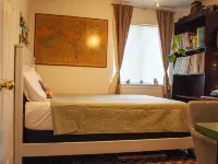 Family Pet Friendly 3-Bedroom Vintage Inspired House in Kyle - Plum Creek Hotels in Kyle