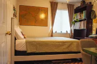 Family/Pet Friendly 3-bedroom Vintage Inspired house in Kyle