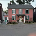 Restored 1870s 4BR, 2.5 bath, formal dining, in the heart of Berkeley Springs Hotels in Berkeley Springs