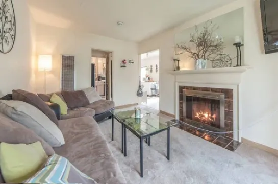 Silicon Beach Escape