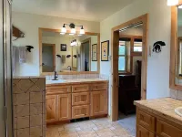 Splendid and Comfortable Retreat in Meadows Valley. Views of Brundage Mountain.