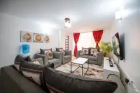 Refreshing Spacious Villa -20 minutes to Tsavo park