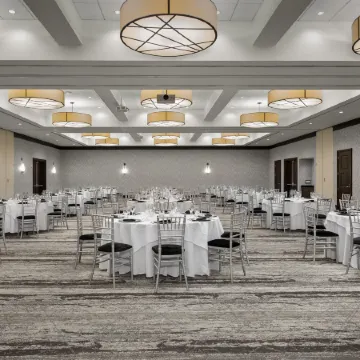 Embassy Suites by Hilton Springfield