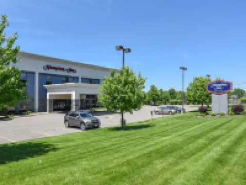Hampton Inn Youngstown-North Hotels in Trumbull County