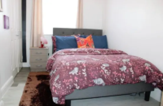 Bowery Apartment - 2 Bedrooms 1st Floor Hotels in Dagenham