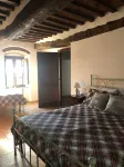 Vacation apartment among olive trees a stone's throw from Lake Trasimeno