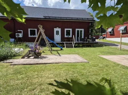 Countryside, two-level studio, built in an old barn. Отели в г. Borlange Municipality