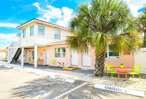 COASTAL GETAWAY !!!!