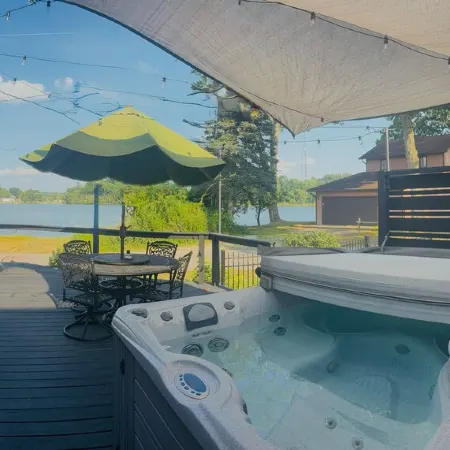 Luxury private Portage Lakes home lake access 3 bd Oasis Hottub pet friendly!