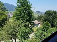 Cozy vacation apartment with large balcony. Mountain view included. Hotels in Pfronten