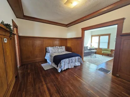 Cozy Single Level Home in Quiet Walkable Neighborhood. Washer and Dryer in Unit! Отели в г. Вальехо