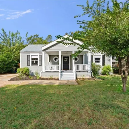 The Leona House~Huge Backyard~Downtown Georgetown