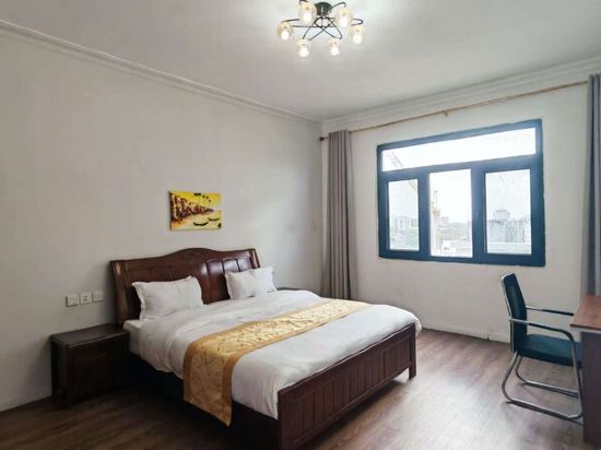 3-Bedrooms Furnished Apartment in Osu with Swimming Pool and Gym