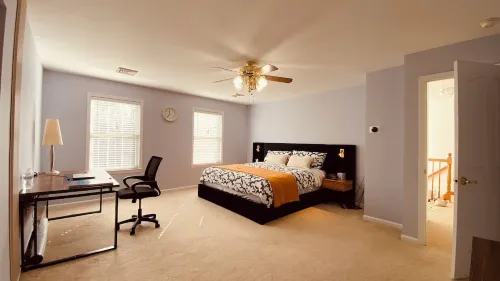 Charming 4-bedroom house in tranquil Cuddebackville Hotels in Deerpark