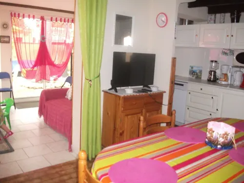 * RUNNING AND WALKING BEACH * enclosed garden * CLIM * WIFFI * PARKING *