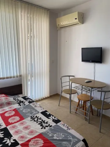 Sea view, first line studio in Ravda