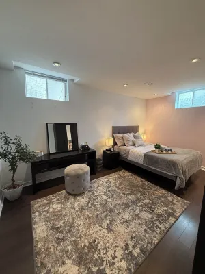 Spacious Entire Lower Level Suite Hotels near Vaughan Mills