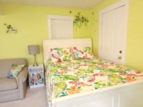 Addie's Place: A Quiet and Quirky Private Guesthouse