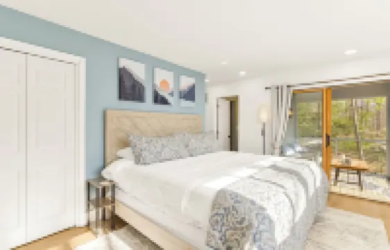 Mountain Views, Hot Tub, Impeccable Design