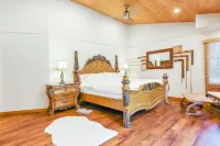 Mountain Side Cabin in Hope! for Families & Parties