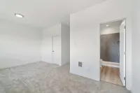 "Peaceful Oceanside Escape – 3BR Home w/ View Deck, Fast WiFi & Full Kitchen" Hotels in Oceanside