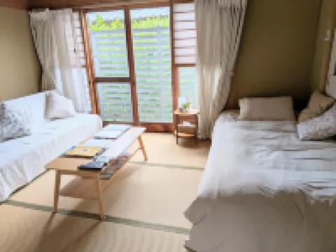 Guesthouse Pleno 直島町のホテル